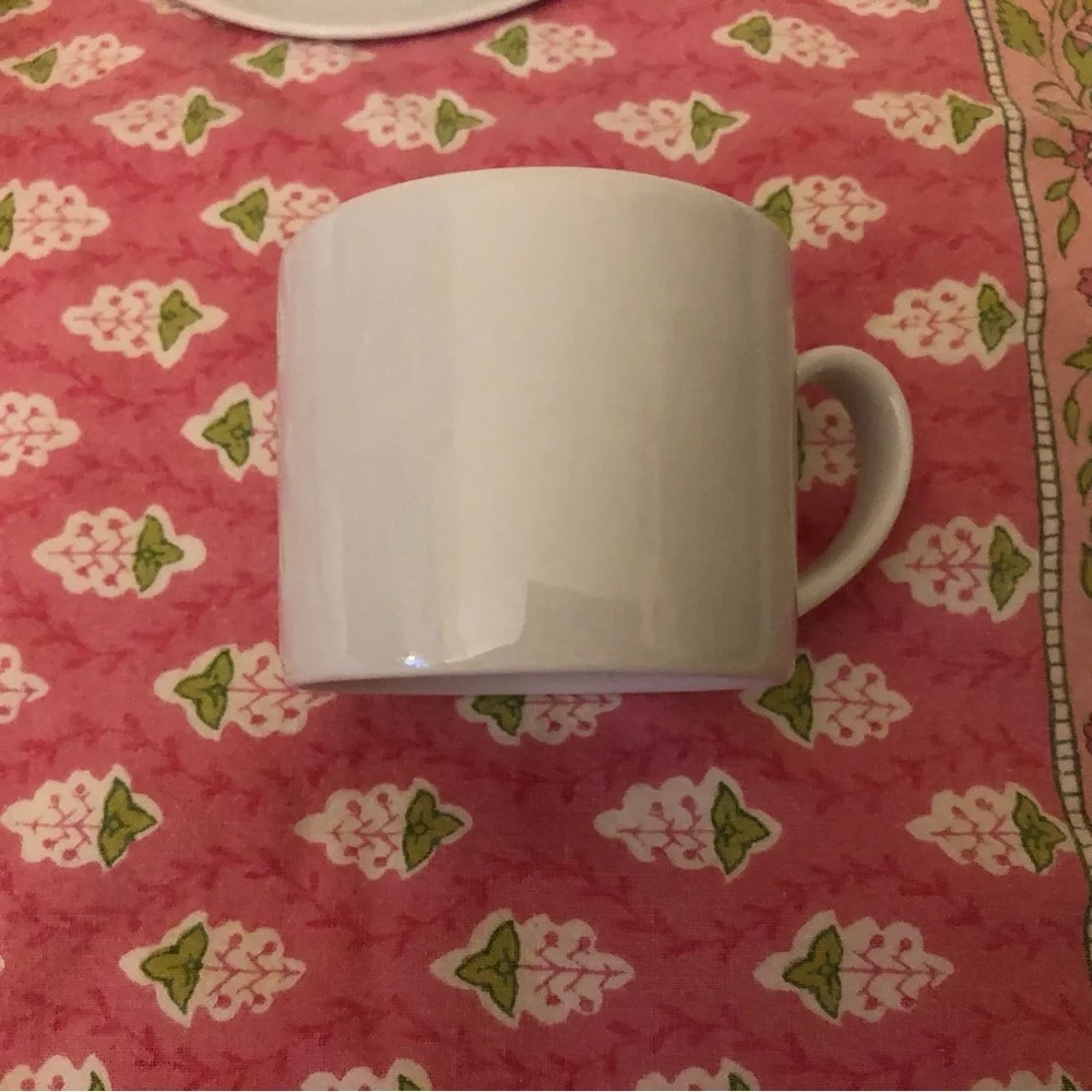 Crate & Barrel Set of 4 White Porcelain Espresso Demitasse Cups with Saucers